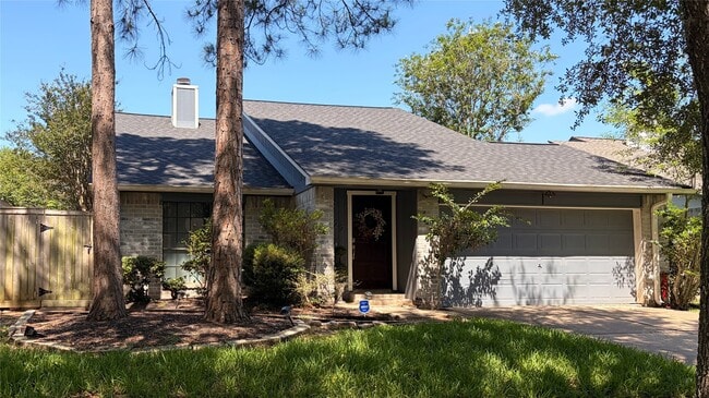 Photo - 2022 Creek Valley Ln