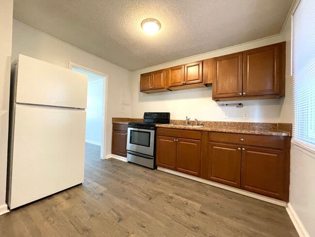 Photo - Welcome to Elm Street!