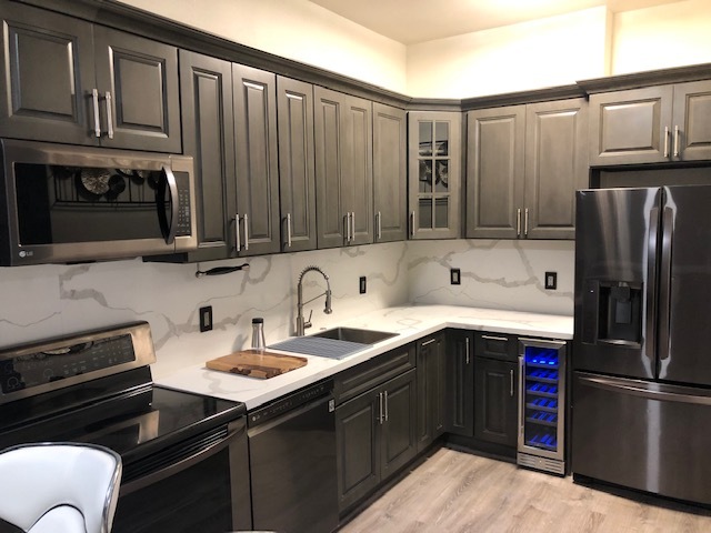 Building Photo - 2335 Market St Unit B Rental
