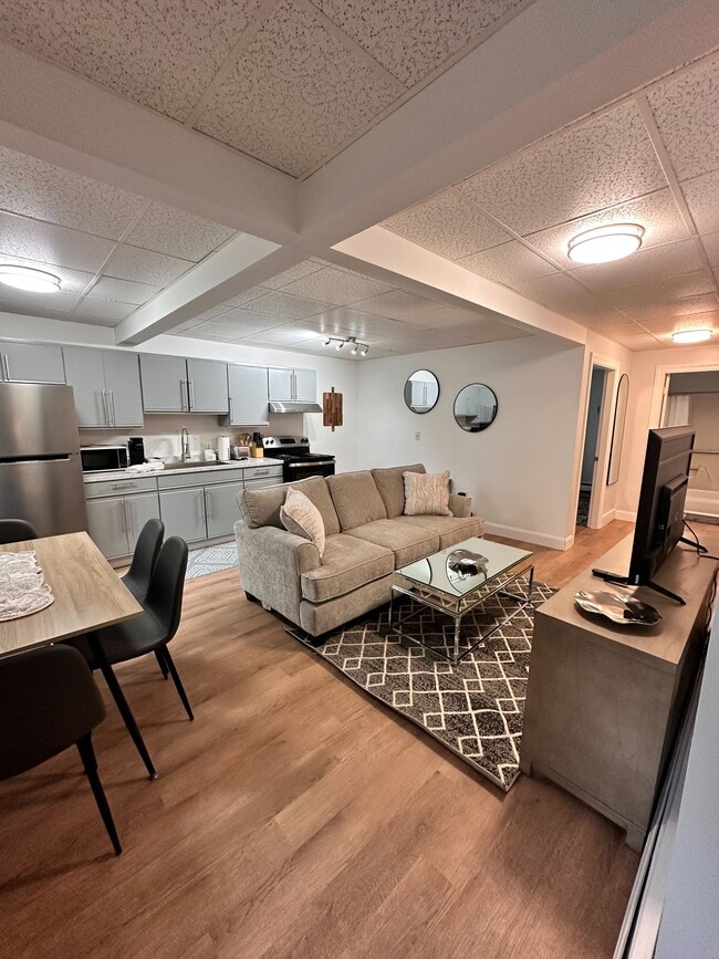 Photo - 310 Union St Unit 4