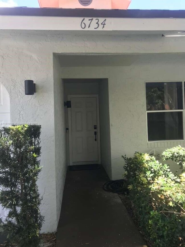 Photo - 6734 N Pine Island Rd