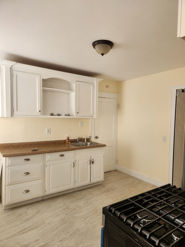 1 /2 KITCHEN - 85 Manhattan Ave Apartments Unit #2