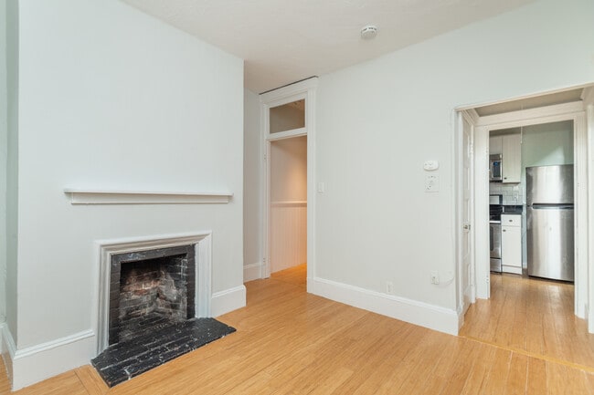 83 Myrtle St