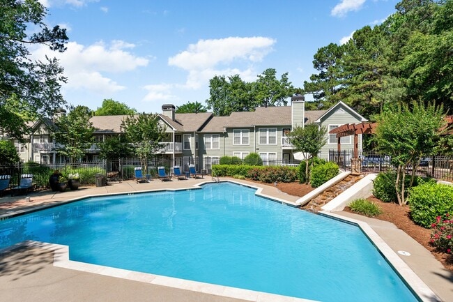 Building Photo - Creekside at White Oak