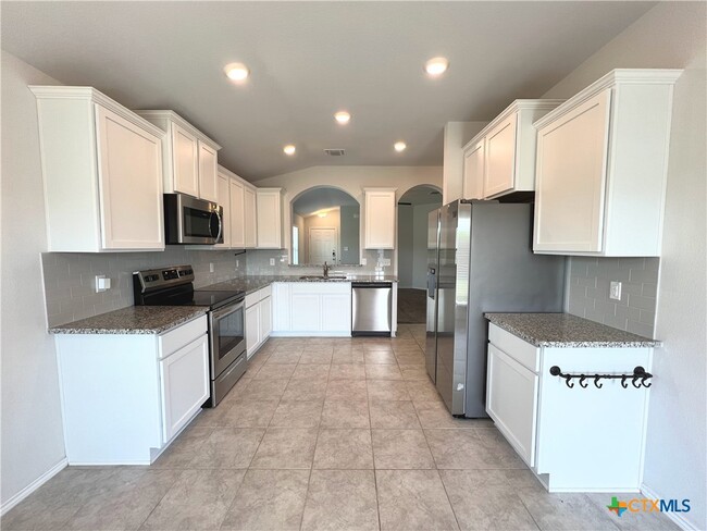 2338 Wigeon Wy