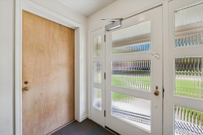 Photo - 2127 Collinway St Unit 2