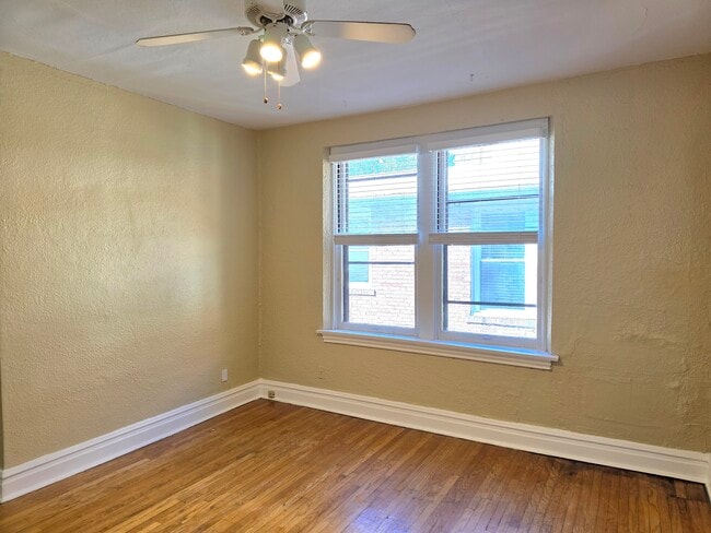 Photo - 7212 Forsyth Blvd Unit 1W