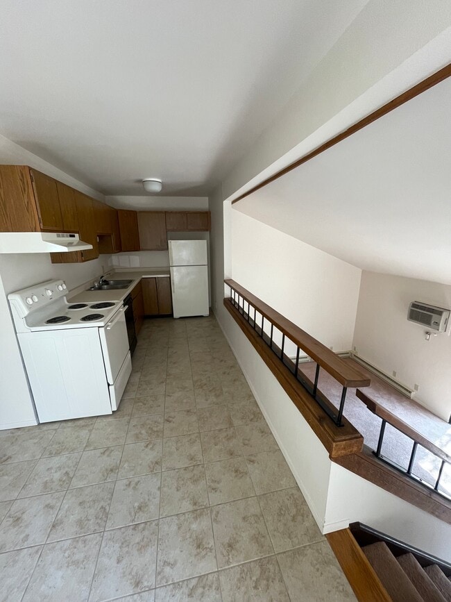 2 Bed 1 Bath Private Entry - Allen Street Apartments