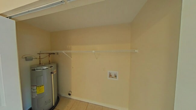 Photo - Nice and Cozy 2 Bed/1 Bath Apartment Unit D