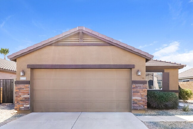 Building Photo - 23837 W Papago St Rental