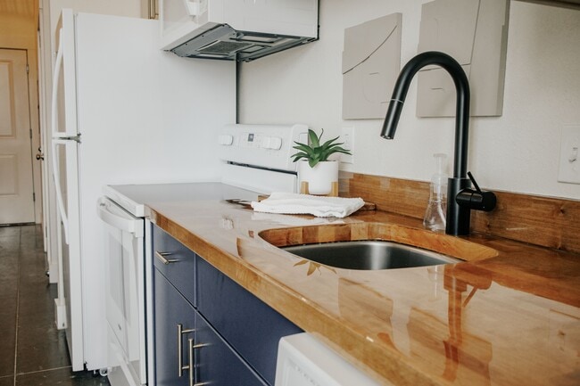 Photo - Downtown Lofts- Utilities Included