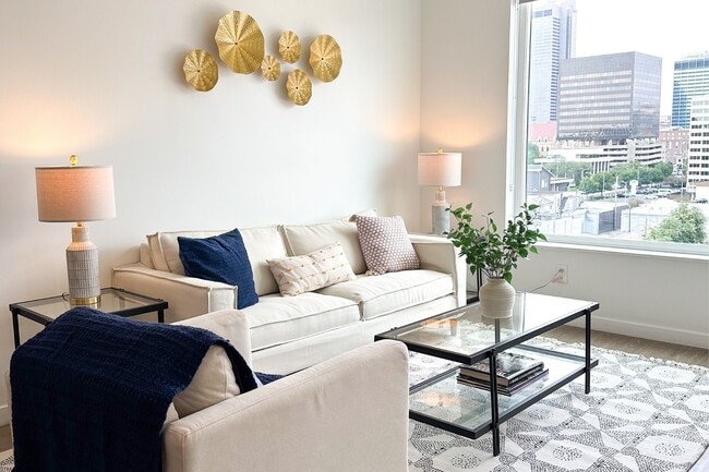 Photo - Harlow on Main