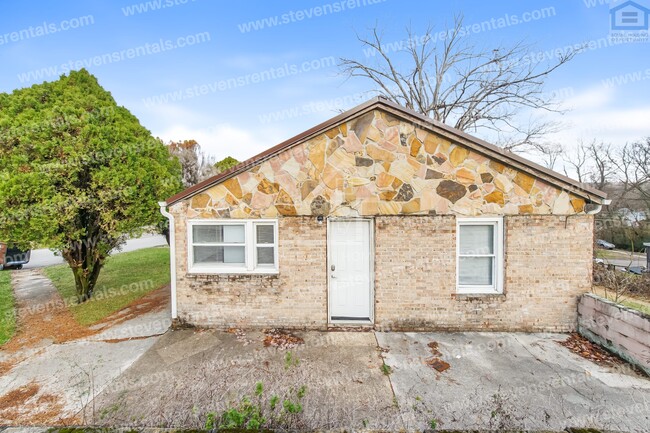 Building Photo - 3600 Selma Ave Rental
