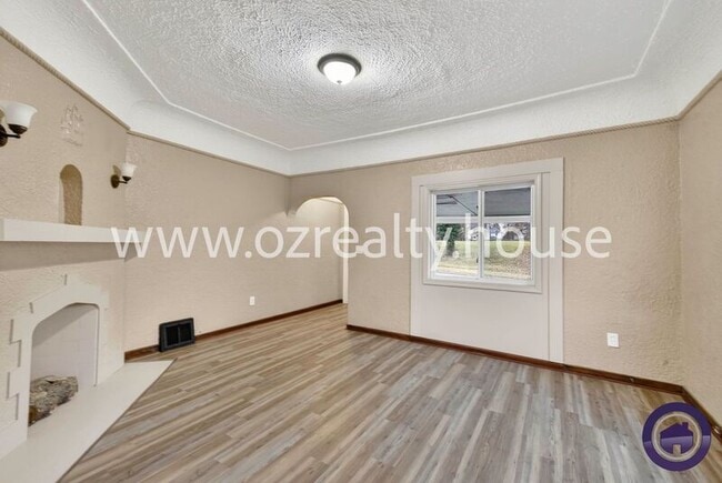 Photo - 1766 Milburn Ave