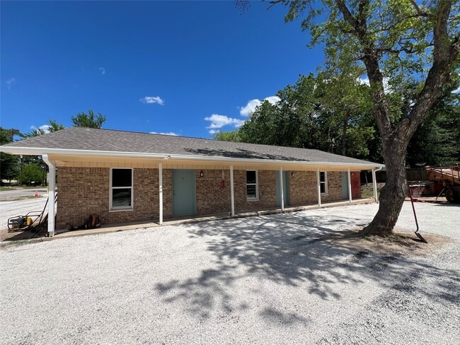 Photo - 1231 Sycamore Ave Unit B