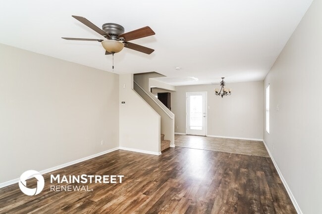 Photo - 622 Greenway St