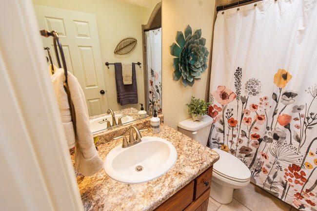 Photo - 2367 Saturn Cir