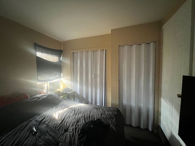 Photo - 616 N 33rd St Unit 3R
