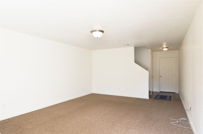 Photo - 10535 Mills Rd