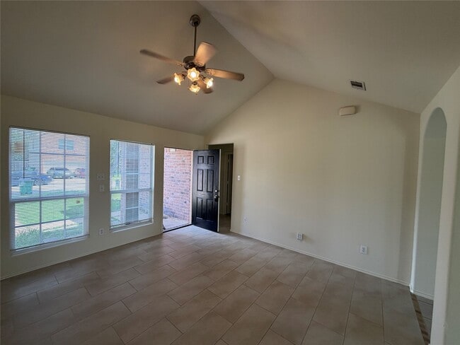 12608 Rio Lindo St