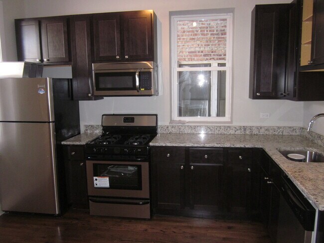 Photo - 2642 W HADDON AVE Unit 1