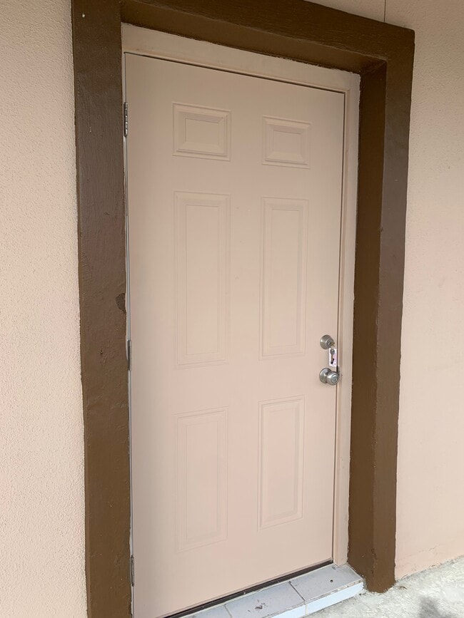 Photo - 4245 Southmost Rd