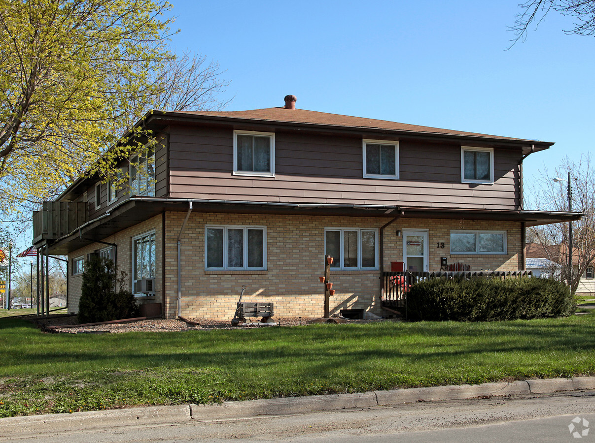 Photo - Olson Apartments