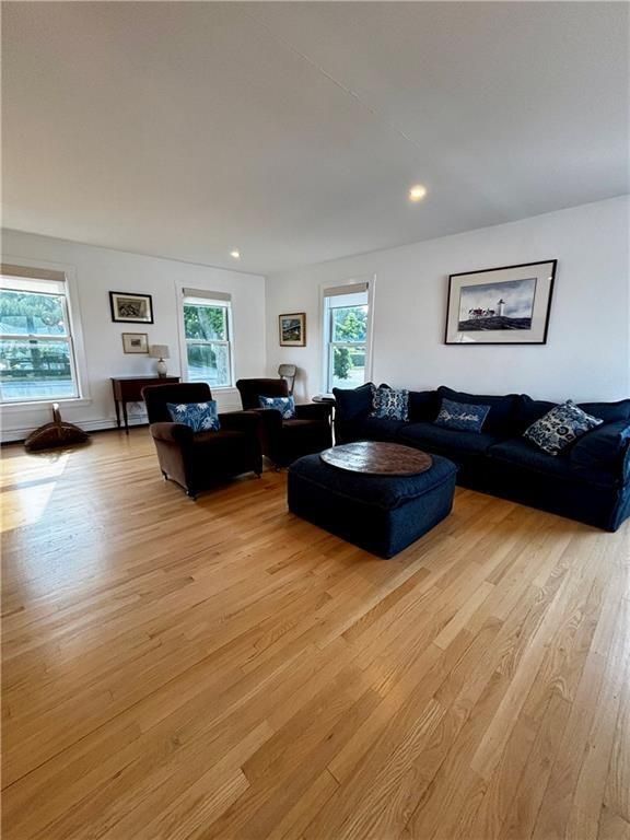 433 Wolcott Ave