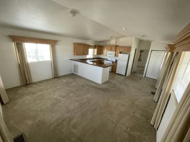 Photo - 2401 W Southern Ave