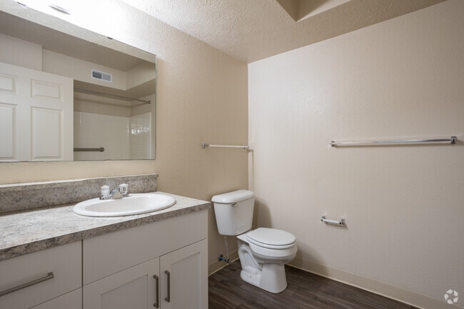 Autumn Lakes Apartments and Townhomes