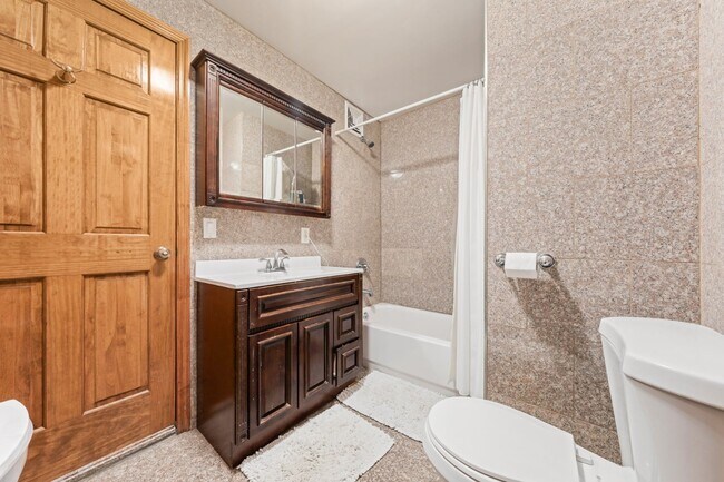 Photo - 321 E 14th St Unit 2B