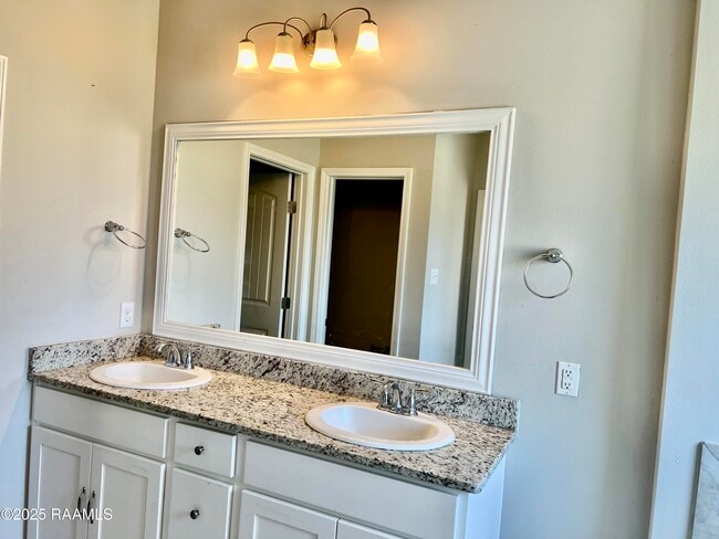 Photo - 109 Marais Ave