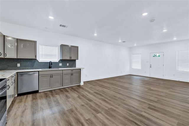 Photo - 1027 W Coffin St