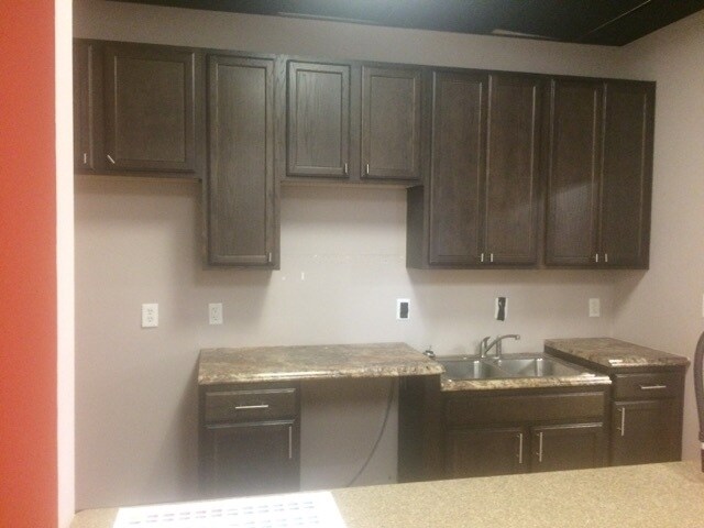 5411-5413 Sala de descanso - Afton Village