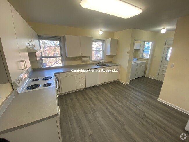 Building Photo - 24 Alewife Brook Pkwy Unit 2 Rental