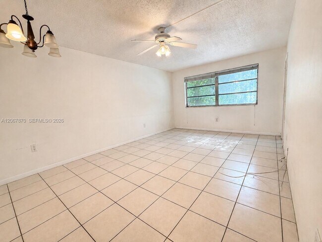 20200 NE 29th Ct Unit N214