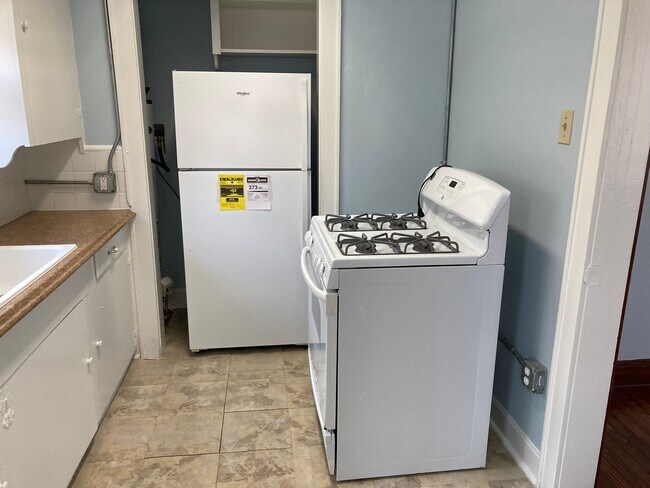 Photo - 1707 Sidney St