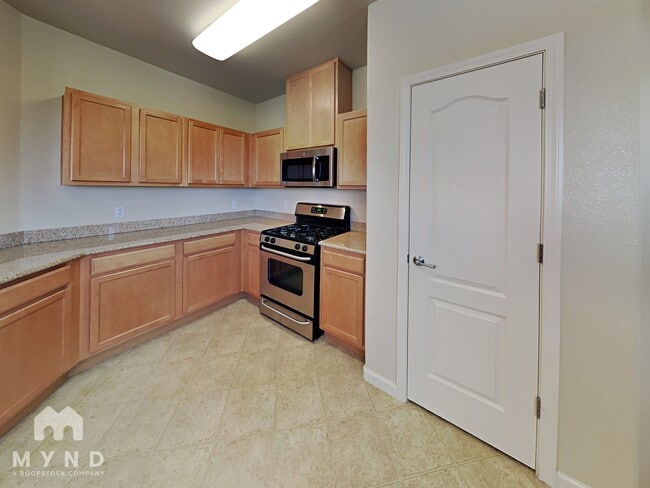 Photo - 916 Vessona Cir