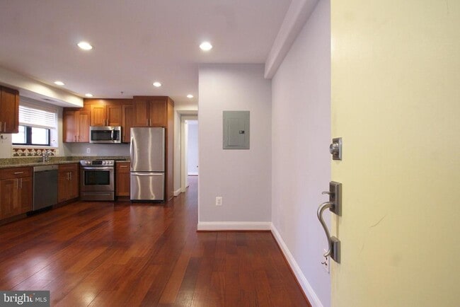 Photo - 1354 Euclid St NW Unit 303B
