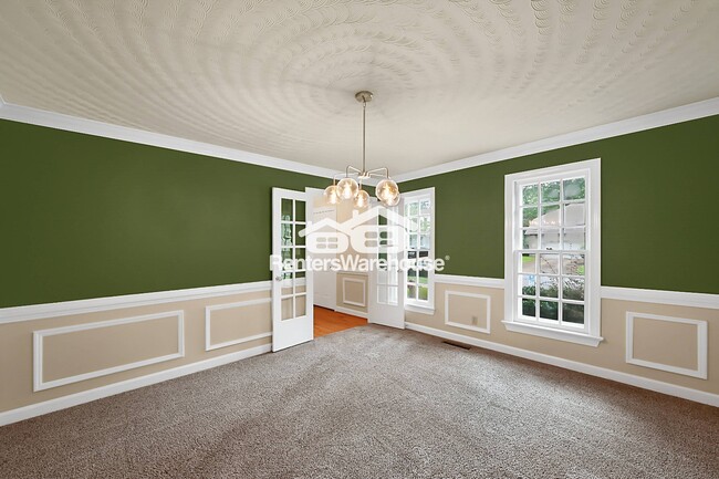 Photo - 936 Stockbridge Dr