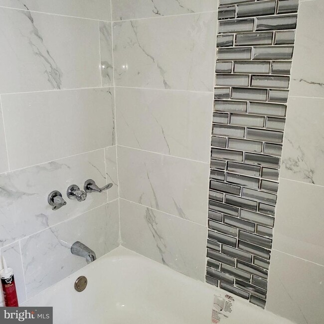 Photo - 819 N 64th St