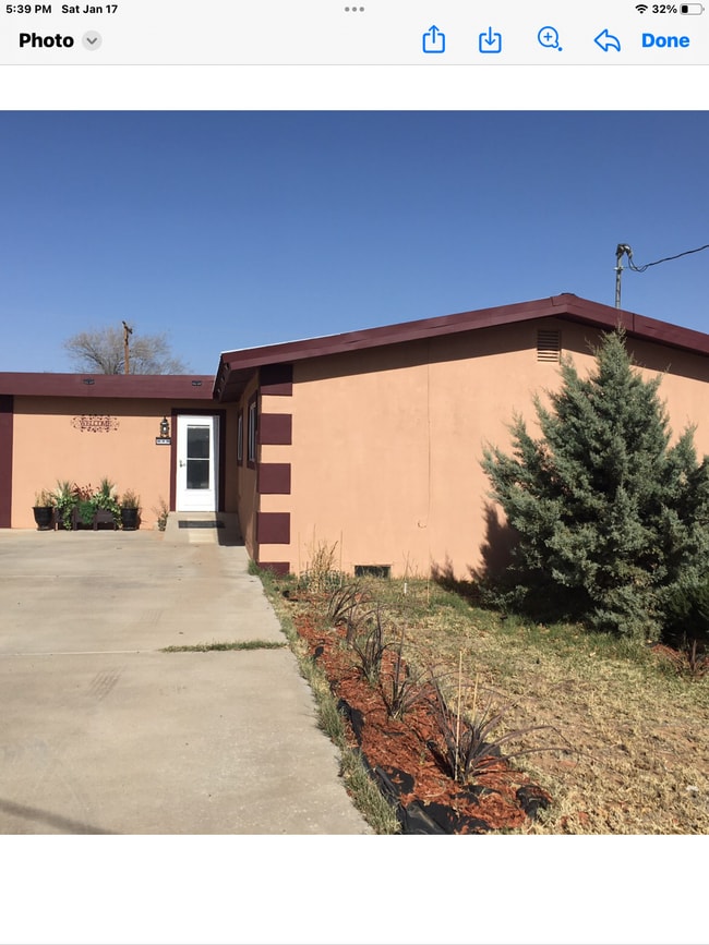 Front door - 304 SE 2nd St