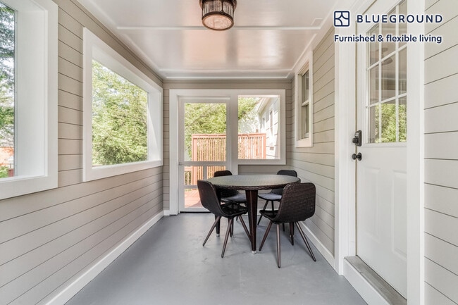 Photo - 1028 16th St S