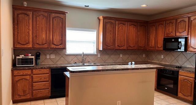 Photo - 1416 Snowberry Dr