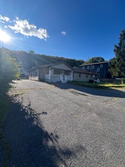 Building Photo - 161 Lake Ave N Rental