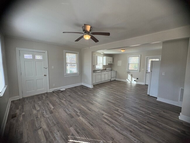 Photo - 2212 Grace Ave