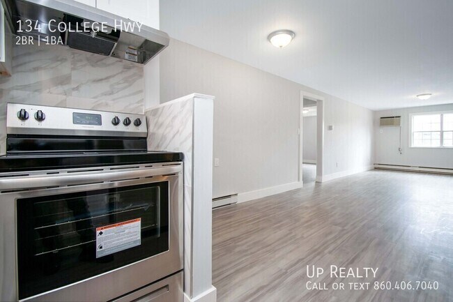 Photo - 134 College Hwy