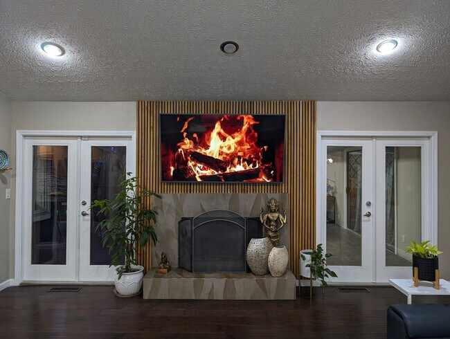 Photo - 1332 Colony Dr Unit ID1047361P