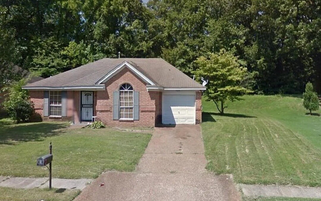 4325 N Grand Cedar Ln House House Rental in Memphis, TN