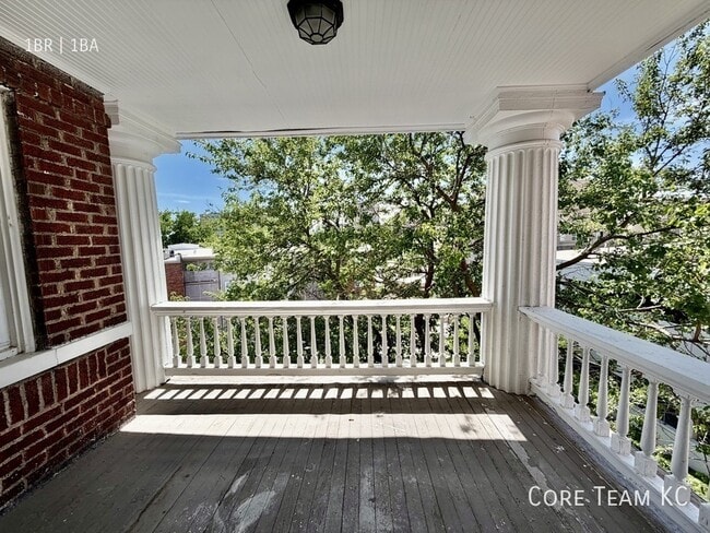 Photo - 217 E 46th St Unit 211-10